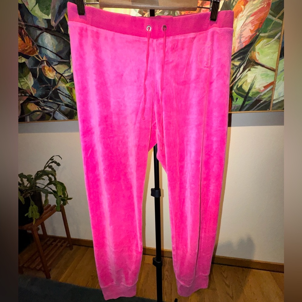 Juicy Couture Hot Pink Plush Joggers. Size Medium.